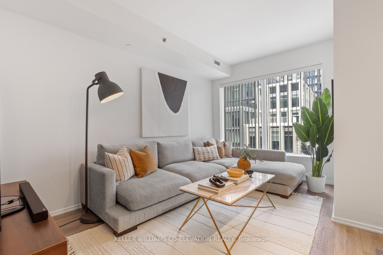 783 Bathurst St, #420