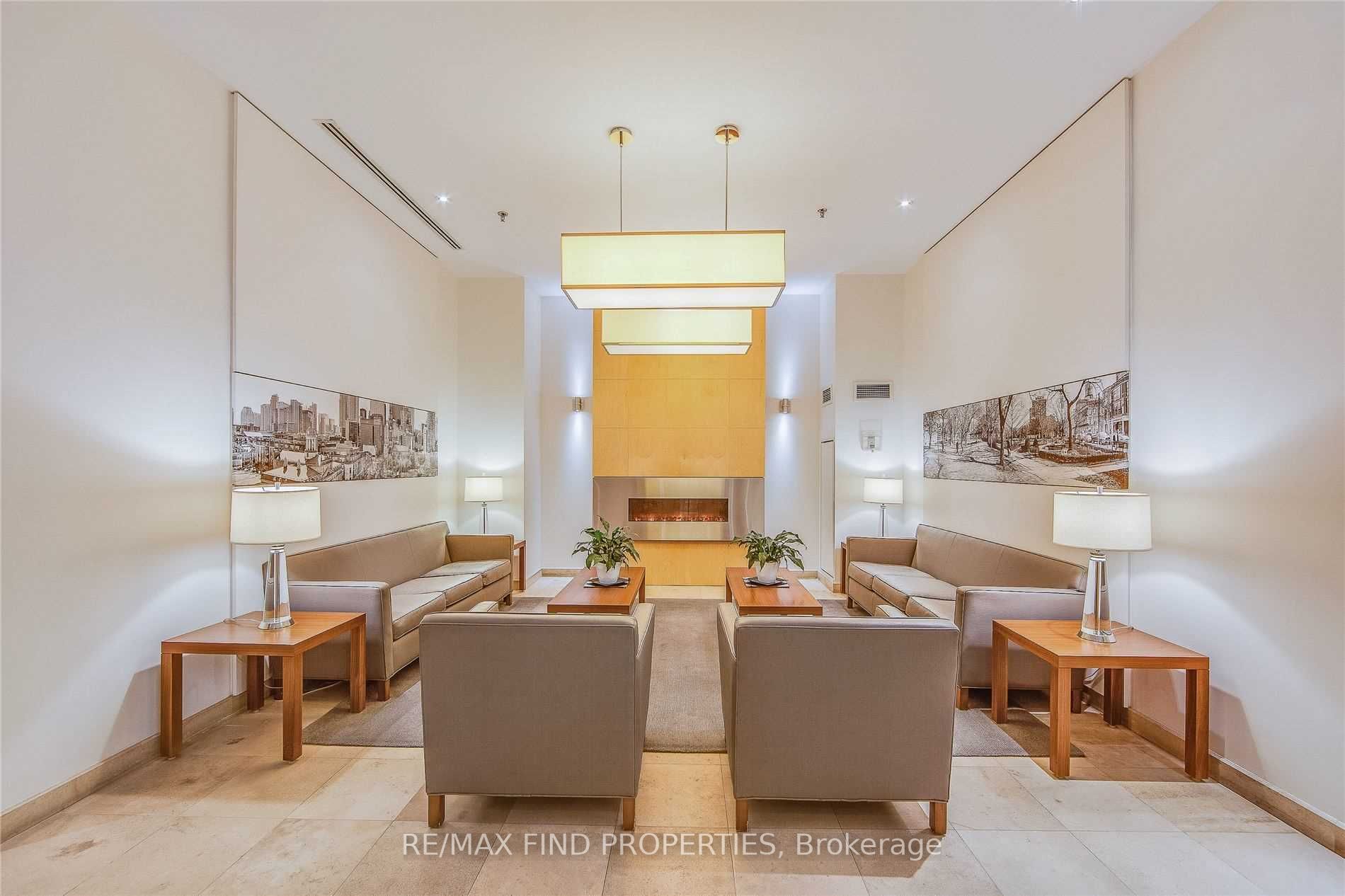 168 King St E, #1508
