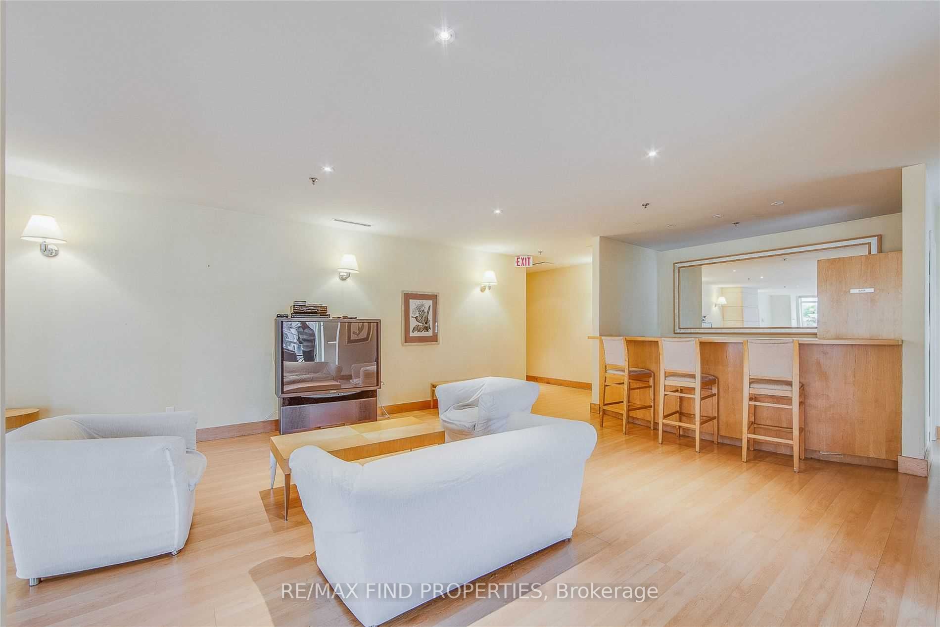 168 King St E, #1508