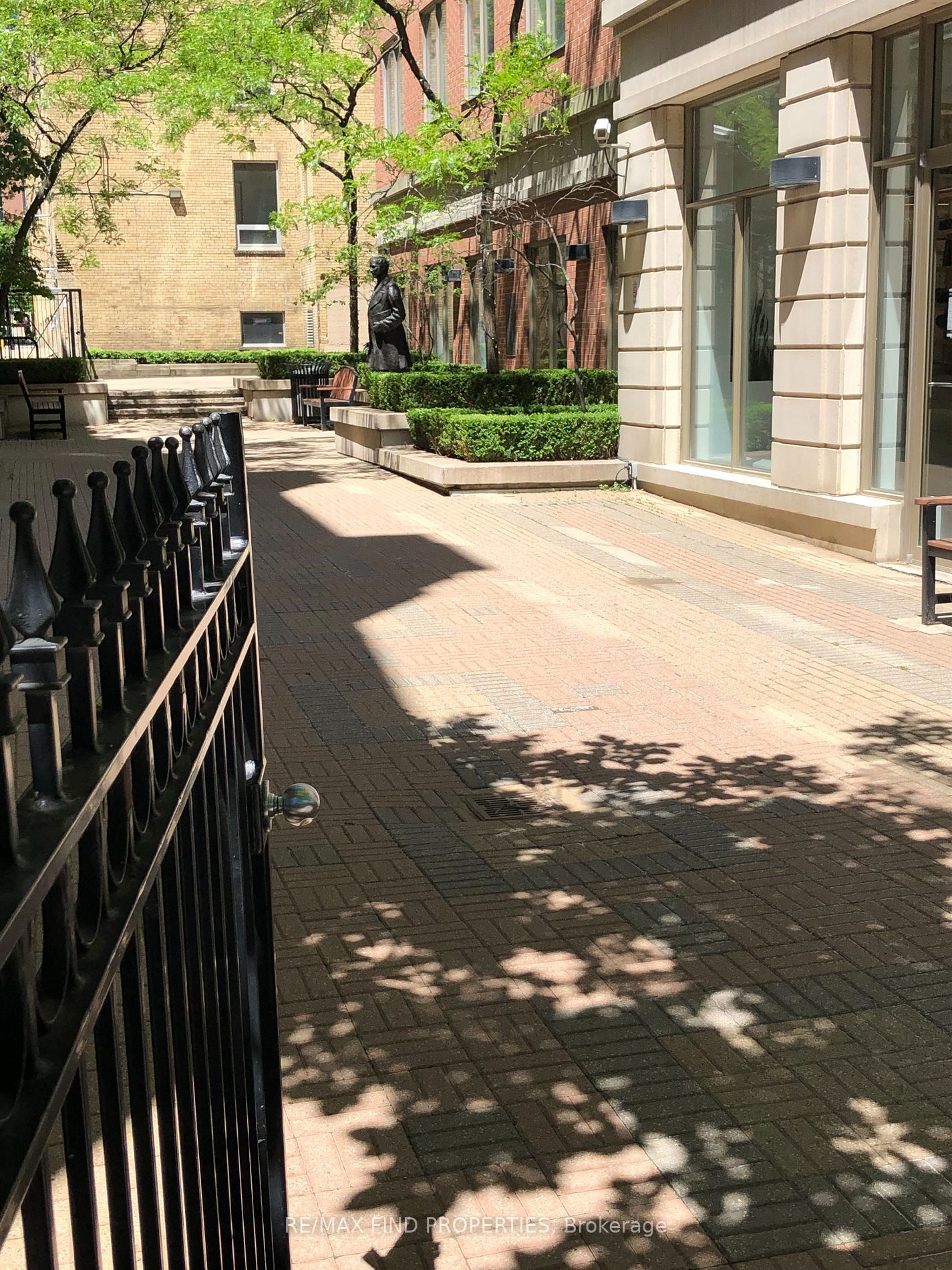 168 King St E, #1508