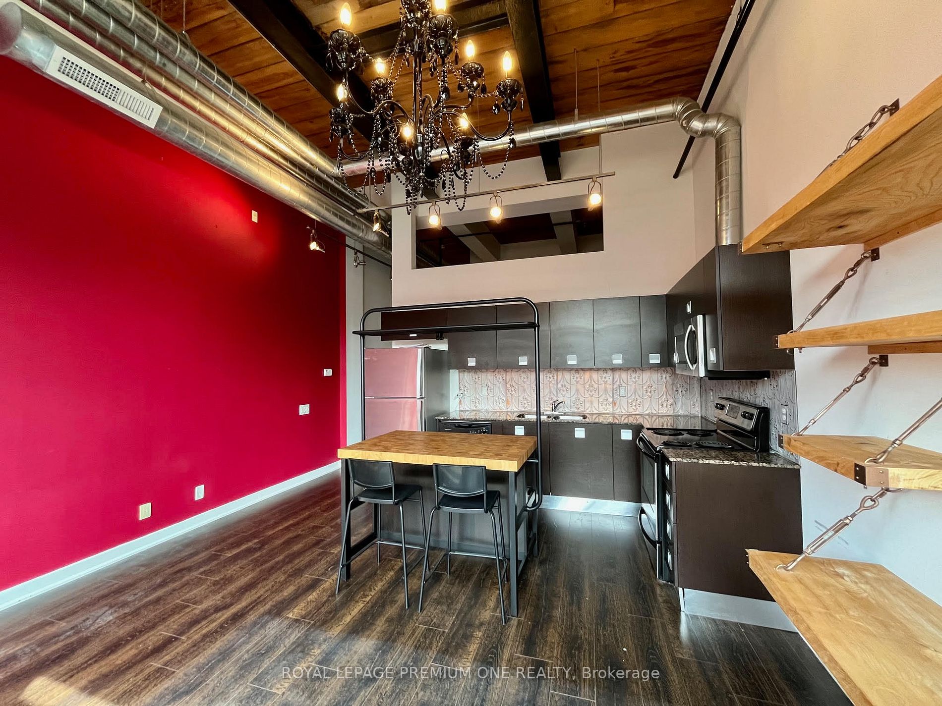 43 Hanna Ave, #312
