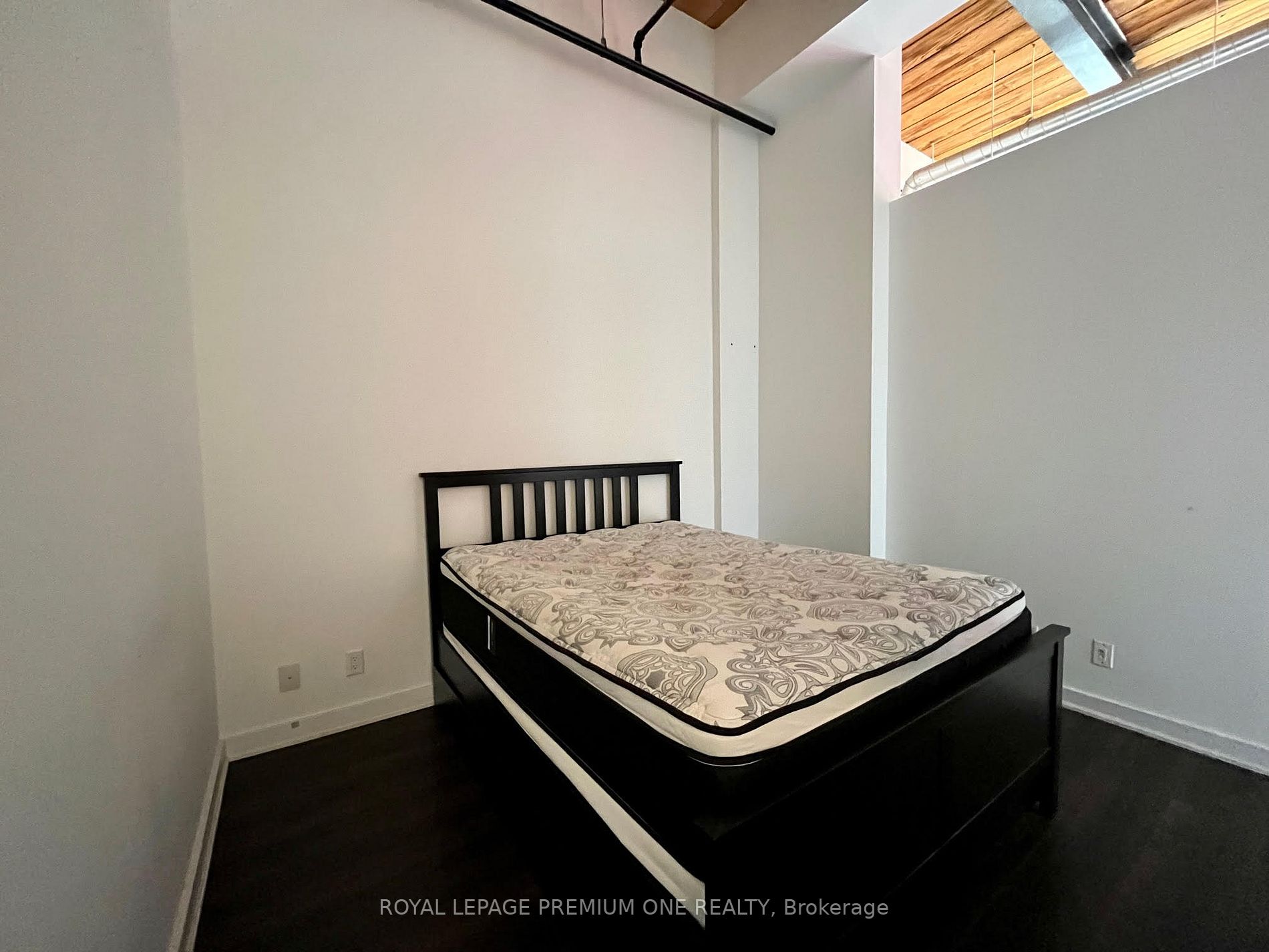 43 Hanna Ave, #312