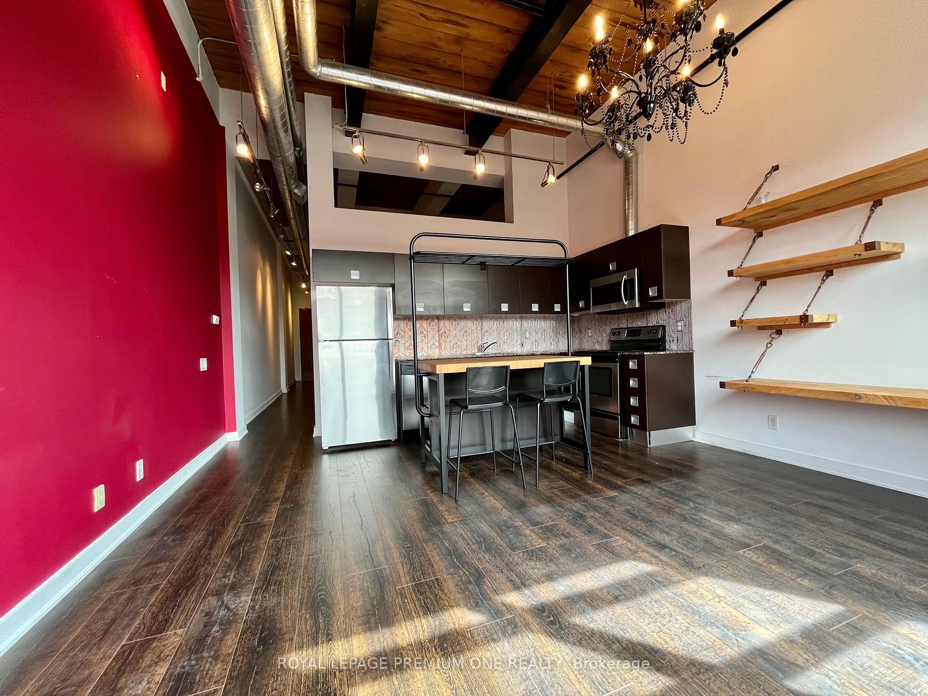 43 Hanna Ave, #312