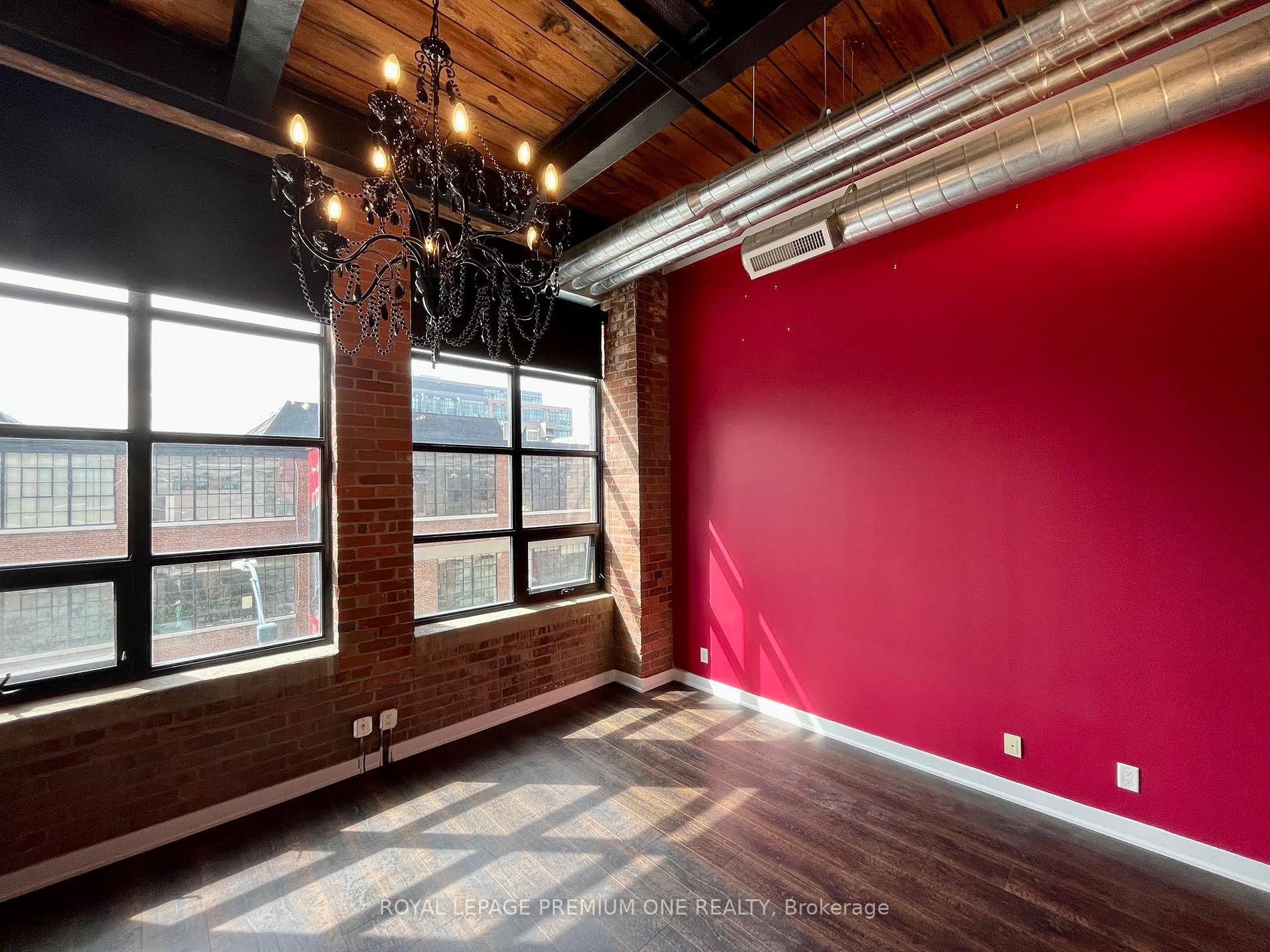 43 Hanna Ave, #312