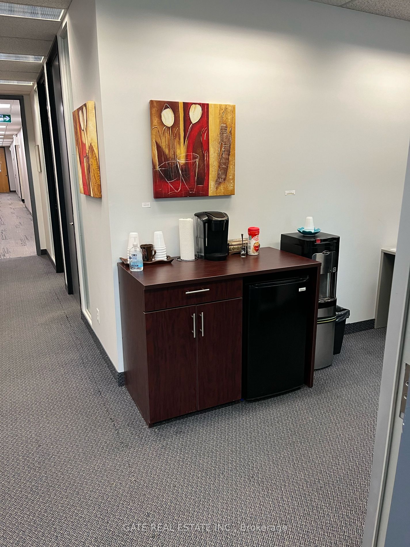 245 Fairview Mall Dr, #500-5