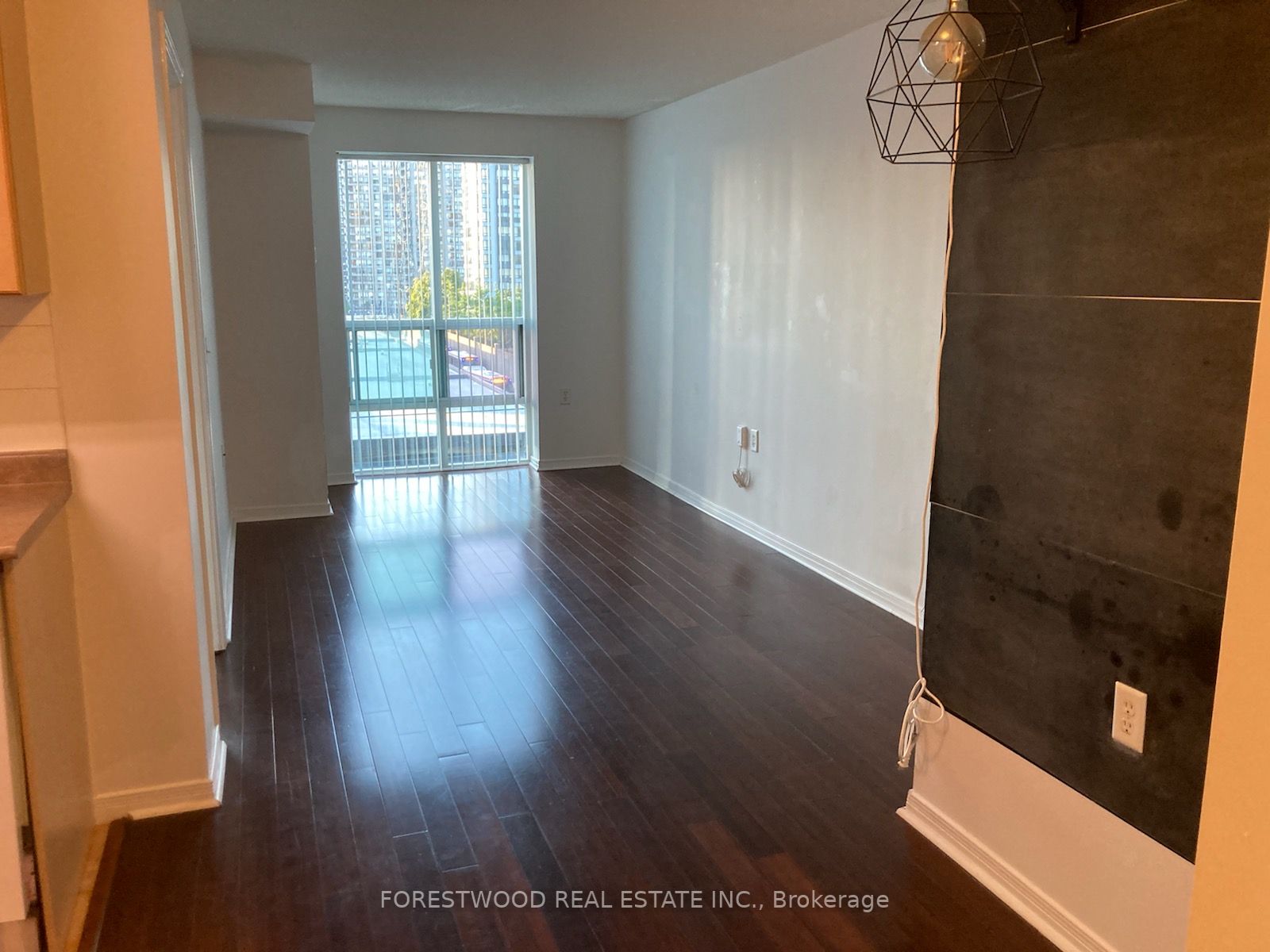 22 Olive Ave, #605