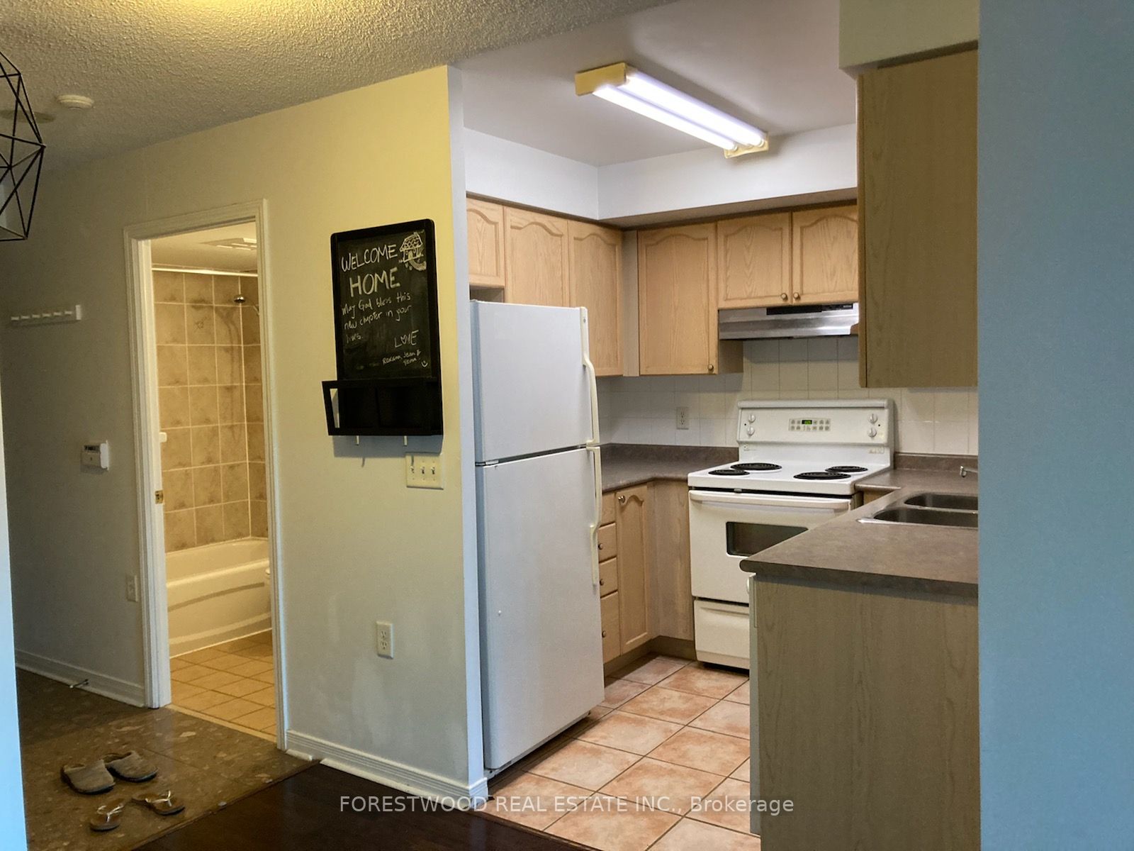 22 Olive Ave, #605
