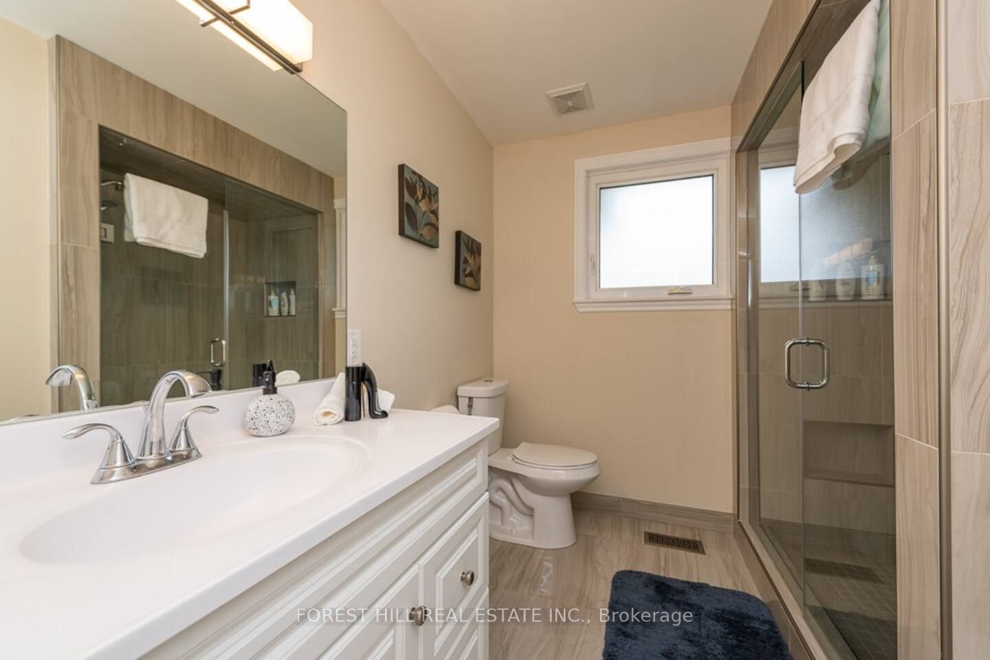 74 Newton Dr