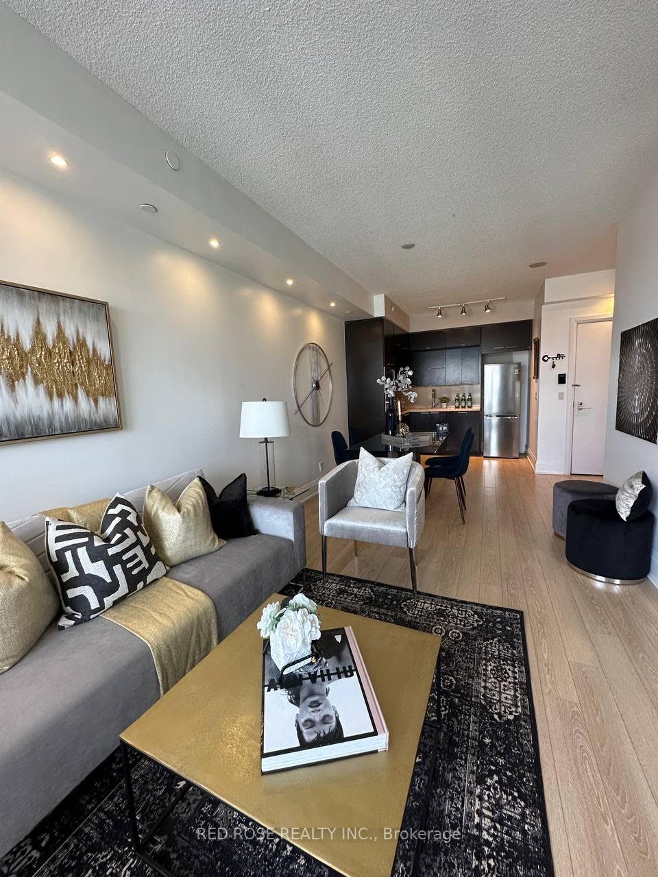 120 Harrison Garden Boulevard, #2001