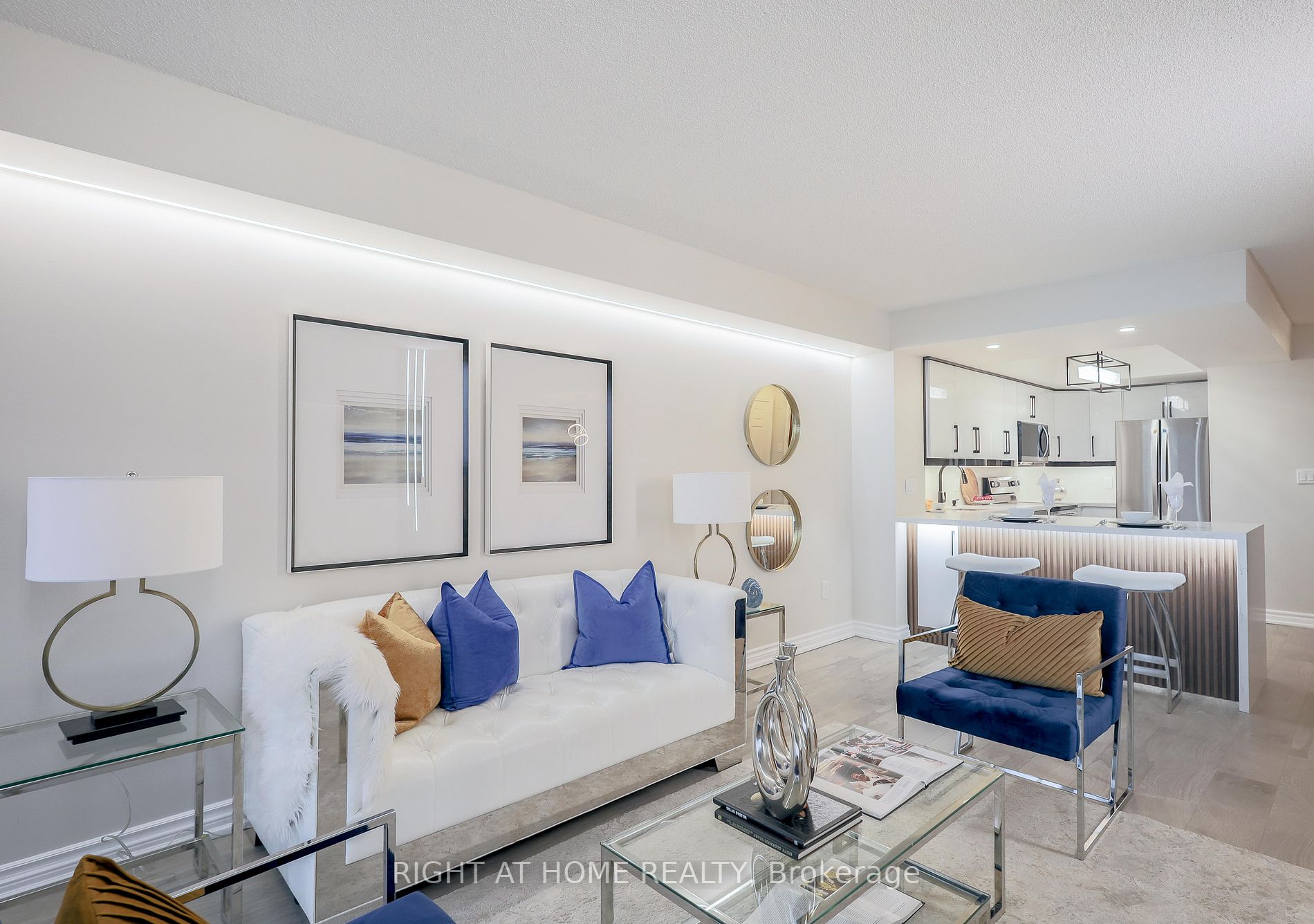 1210 Don Mills Rd, #513