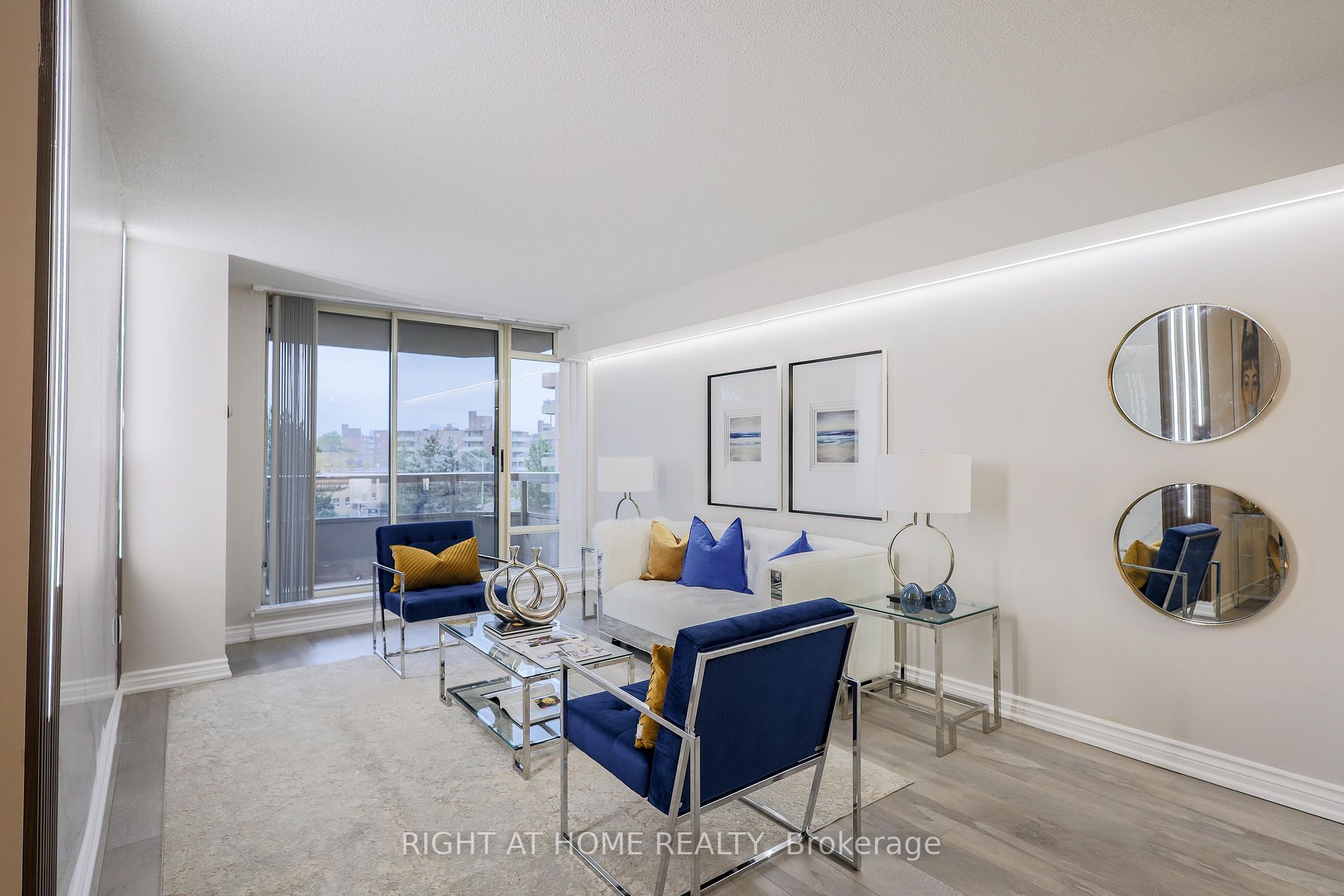 1210 Don Mills Rd, #513