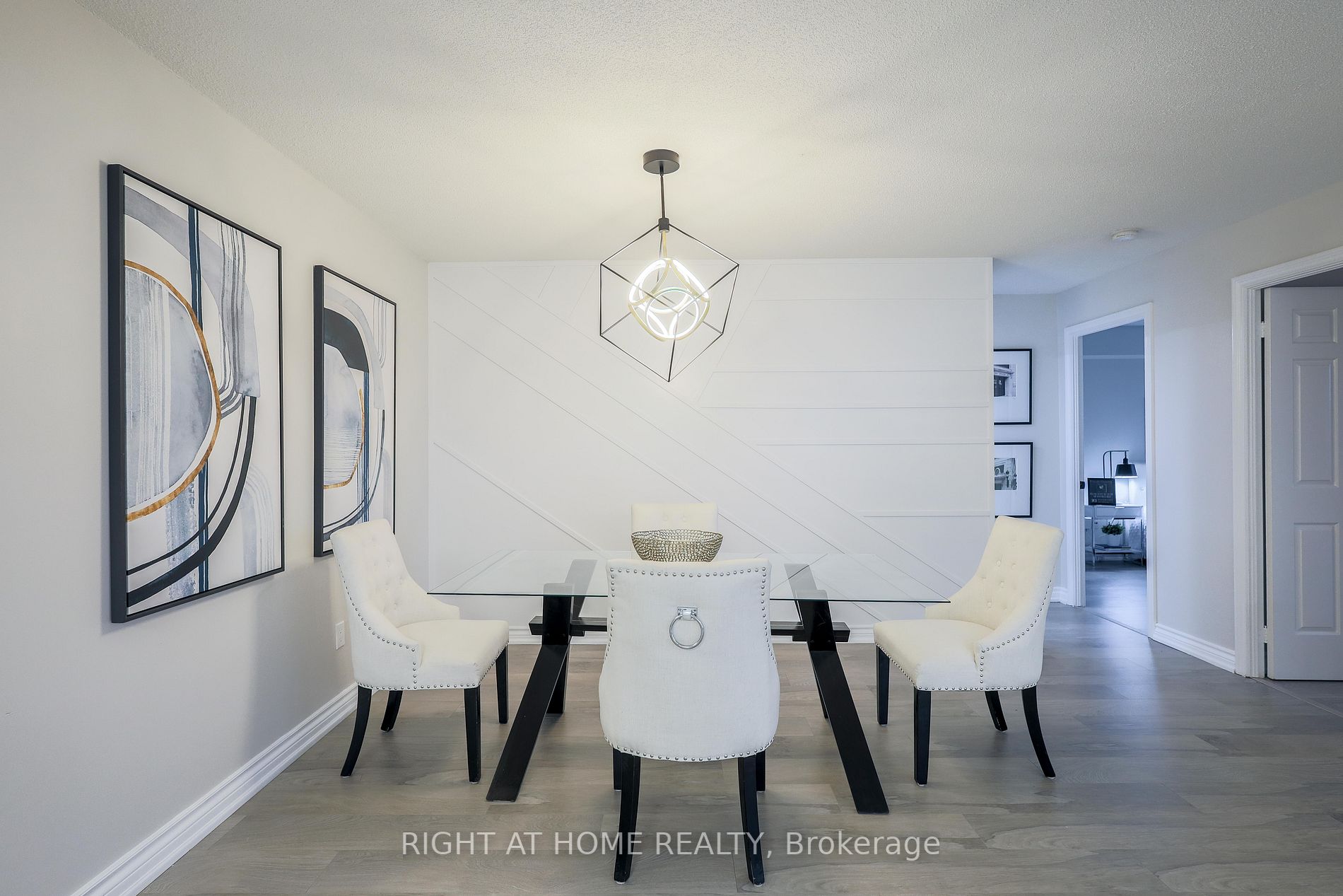 1210 Don Mills Rd, #513