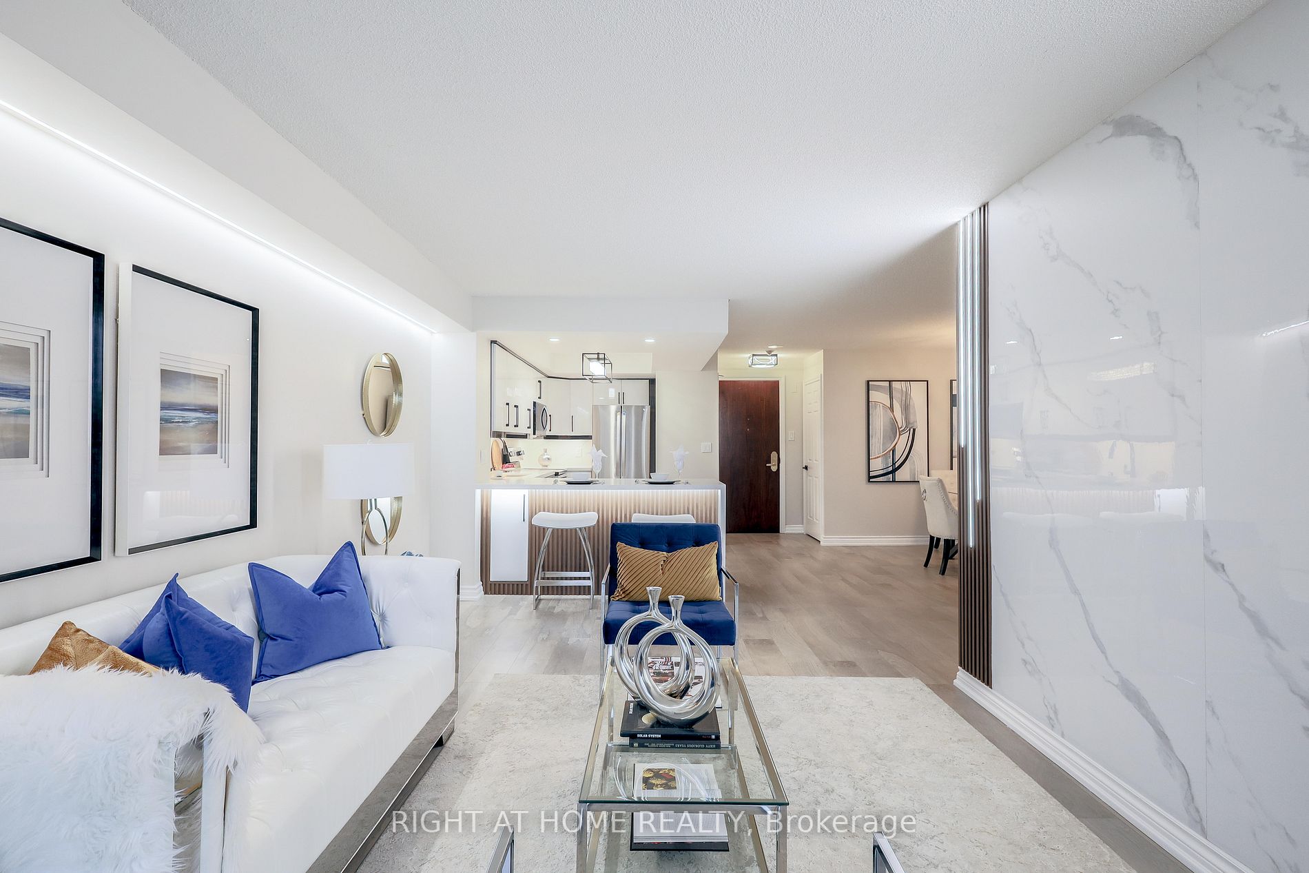 1210 Don Mills Rd, #513