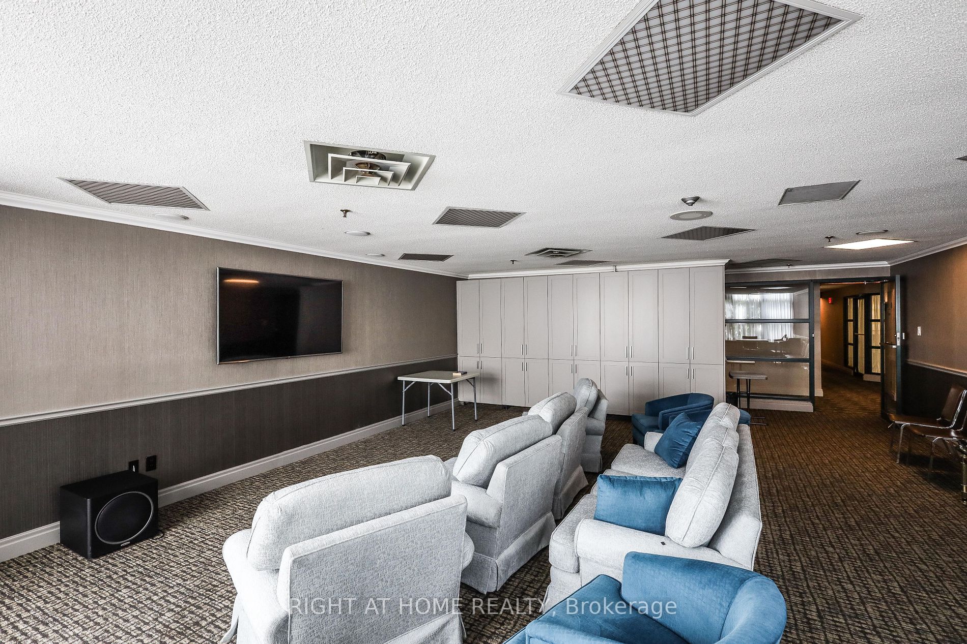 1210 Don Mills Rd, #513