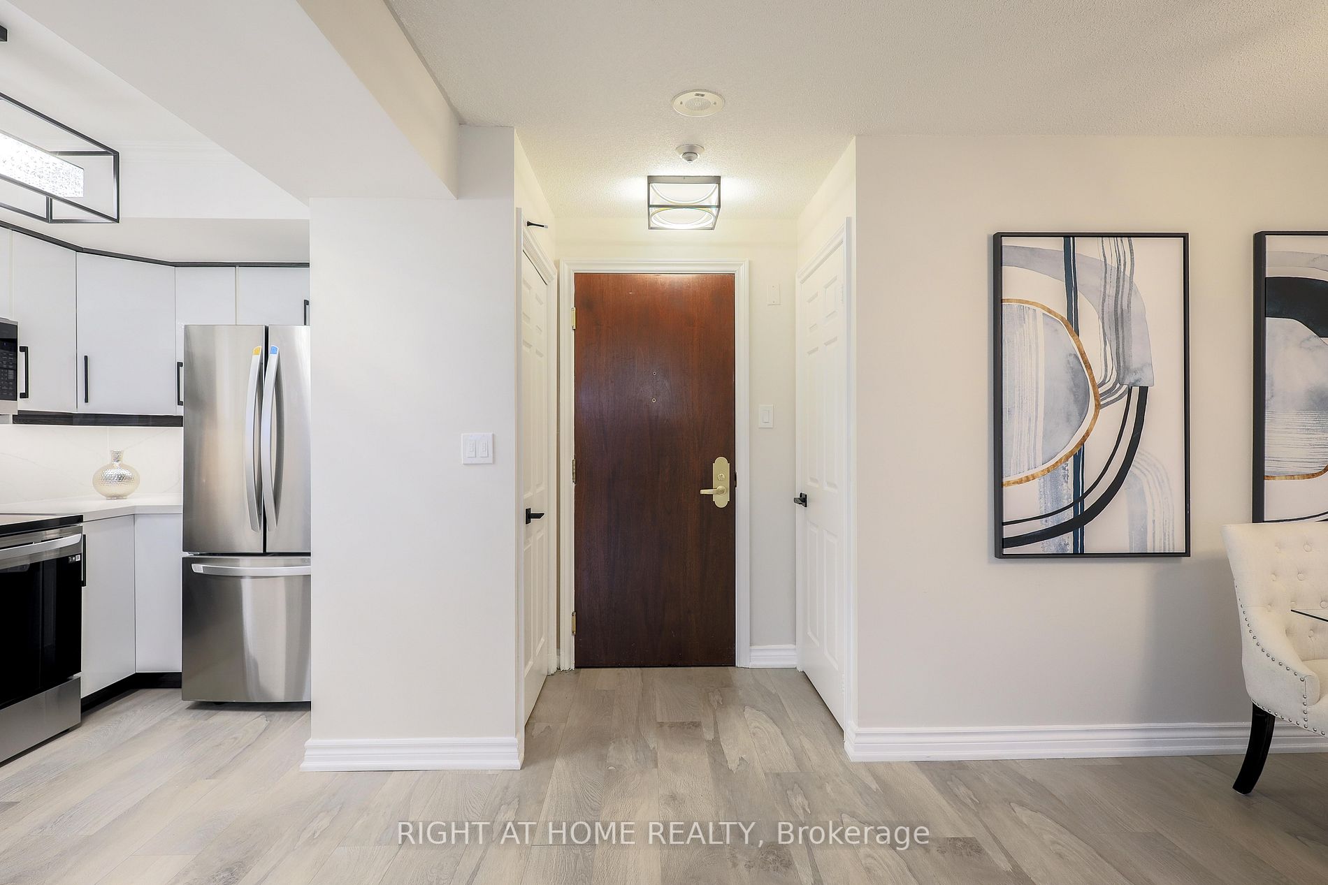 1210 Don Mills Rd, #513