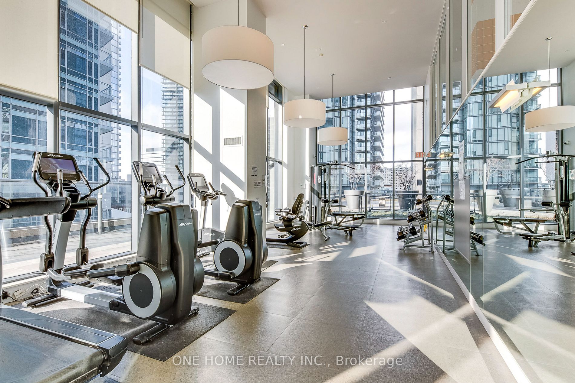 295 Adelaide St W, #802