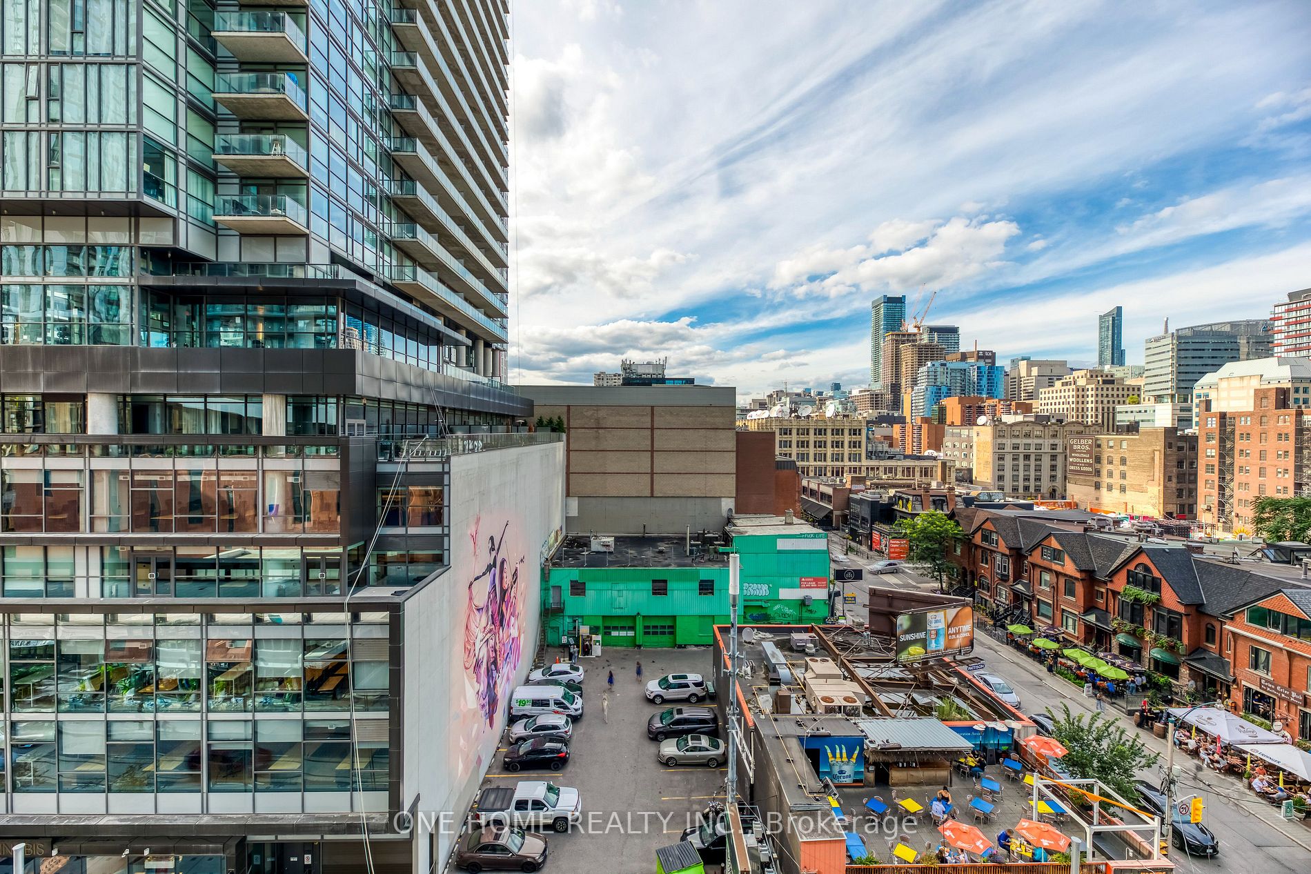 295 Adelaide St W, #802