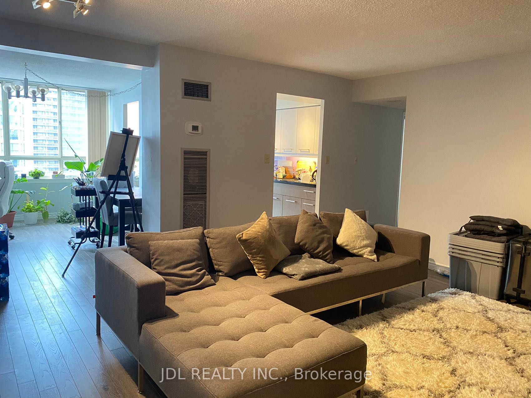 633 Bay St, #1204