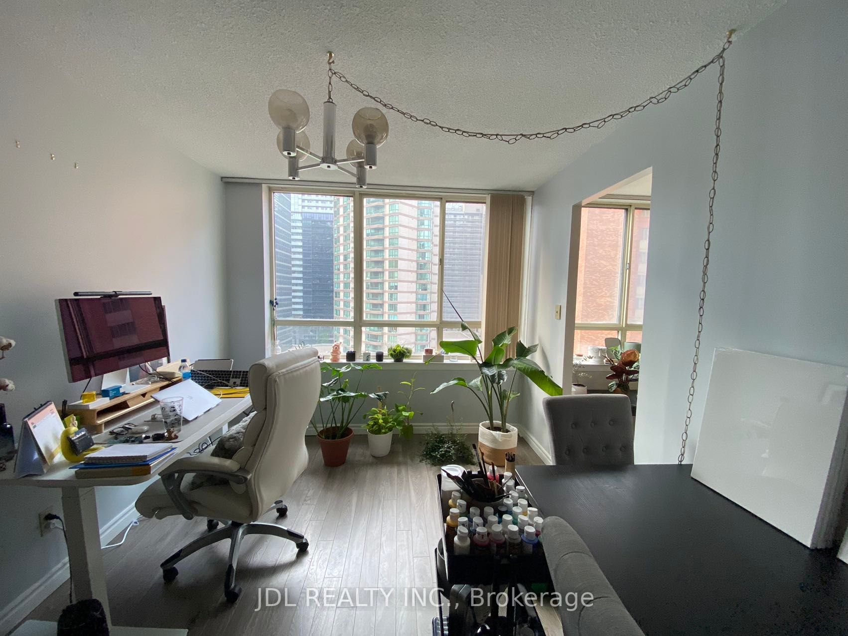 633 Bay St, #1204