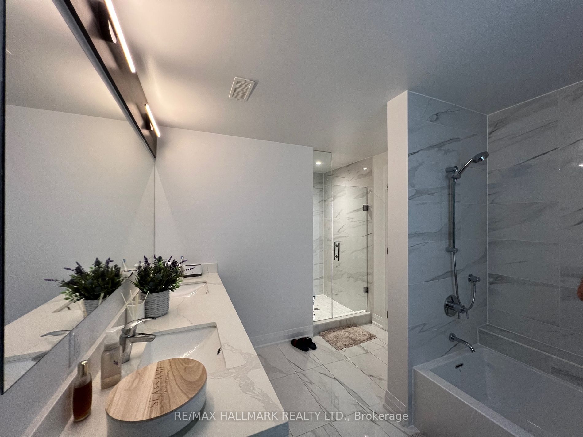 17 Greenbriar Road, #1