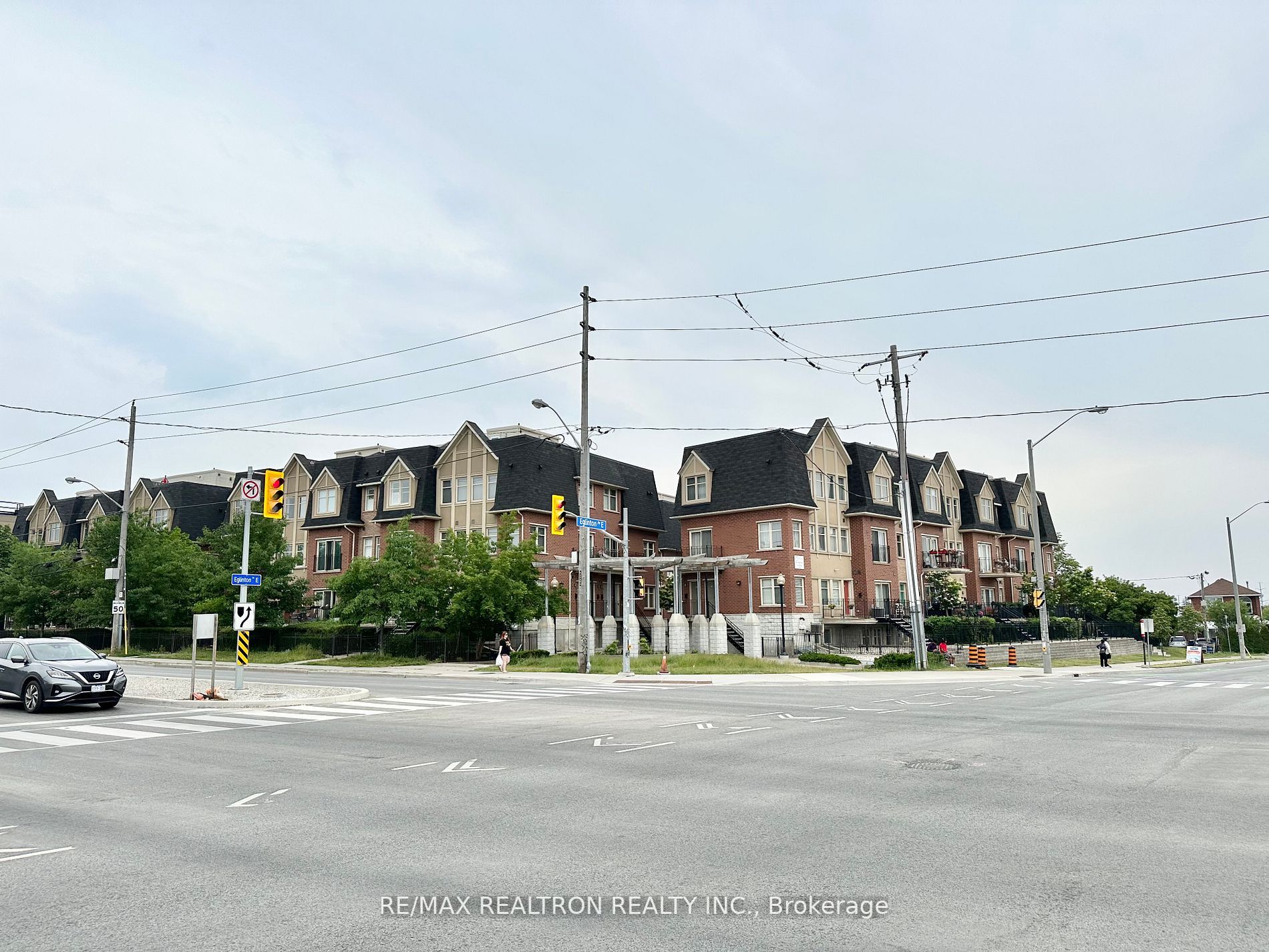 1496 Victoria Park Ave, #119