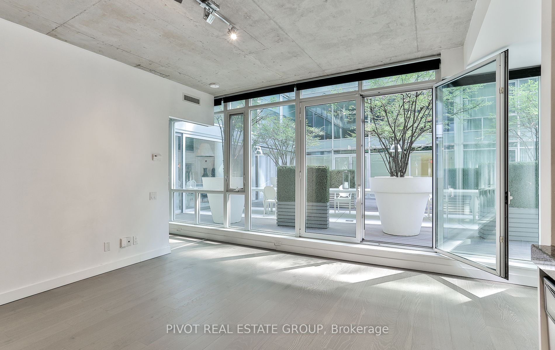 75 Portland St, #105