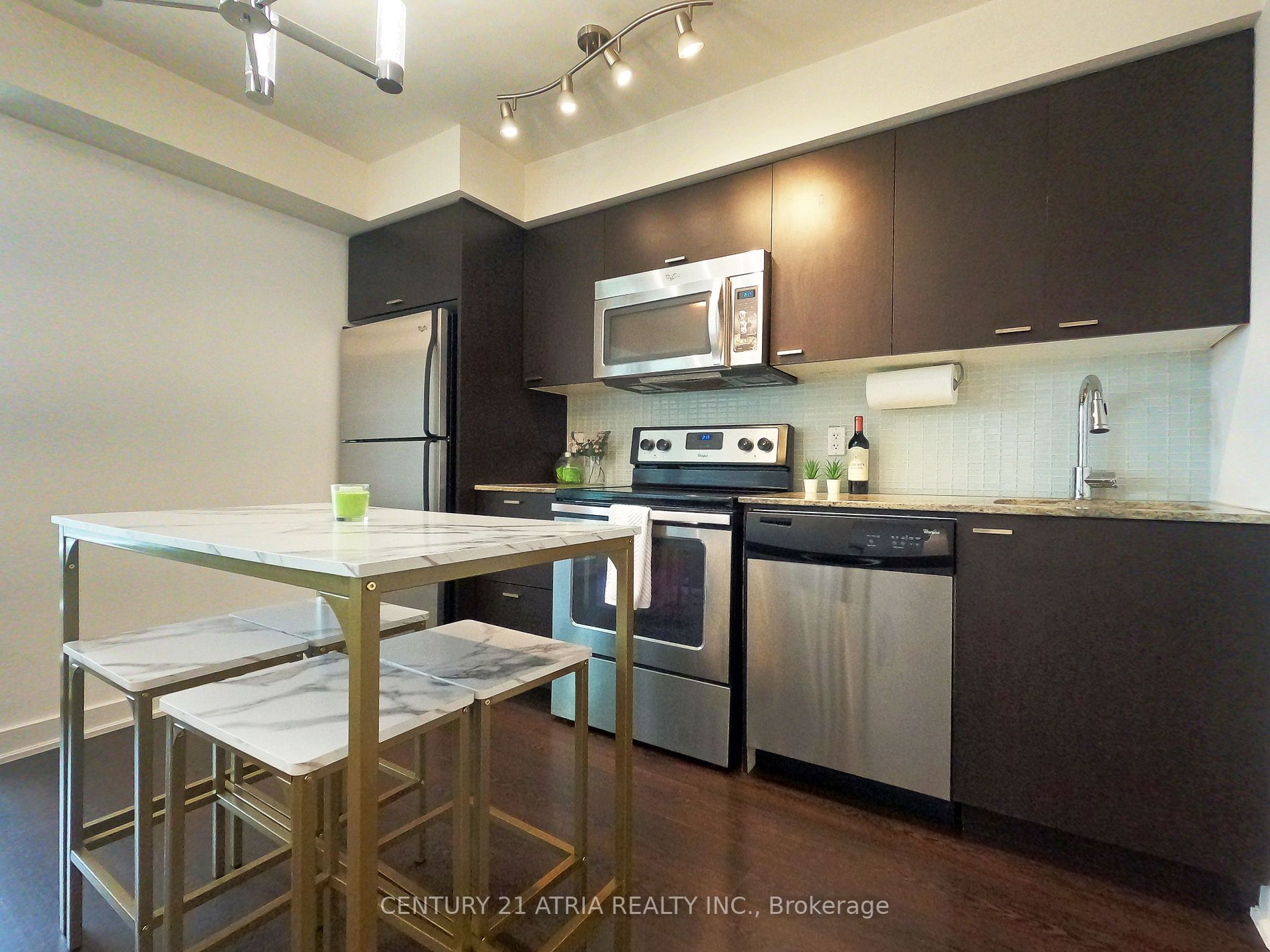 775 King St W, #212