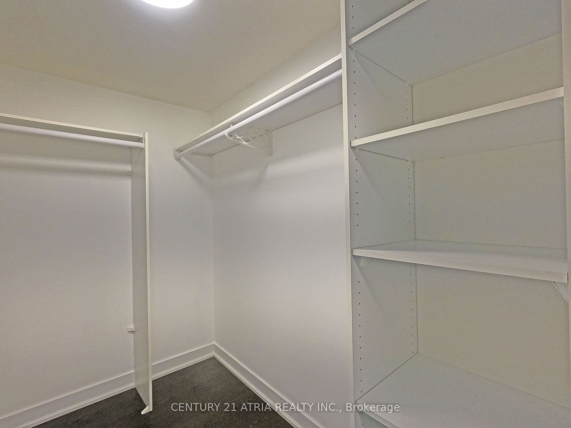 775 King St W, #212