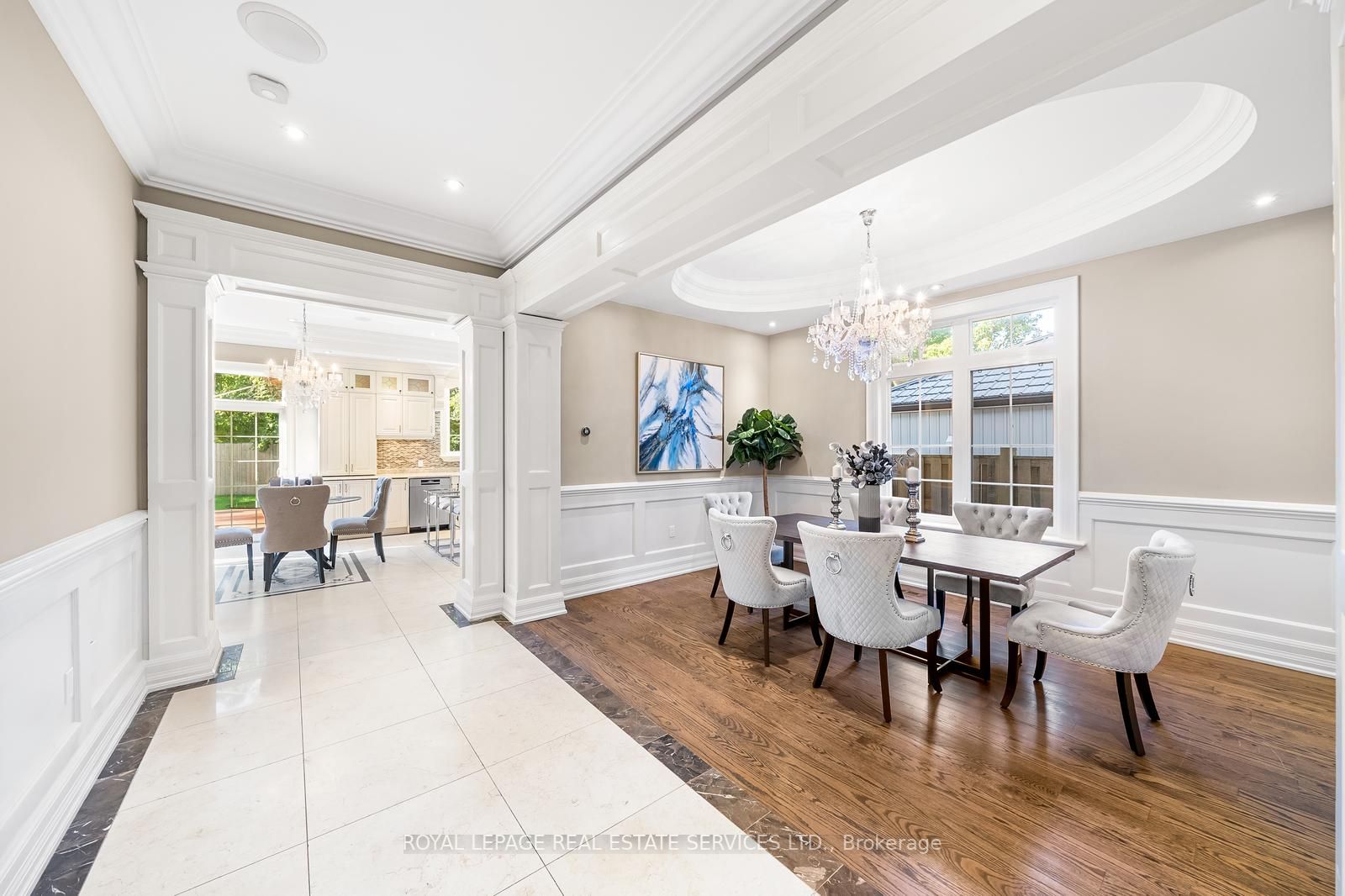 15 Roycrest Avenue