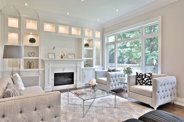 80 Fairholme Ave