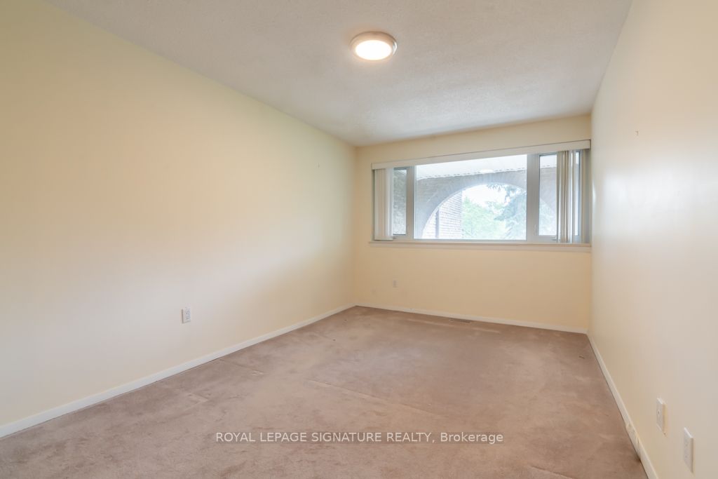 4005 Don Mills Rd, #201