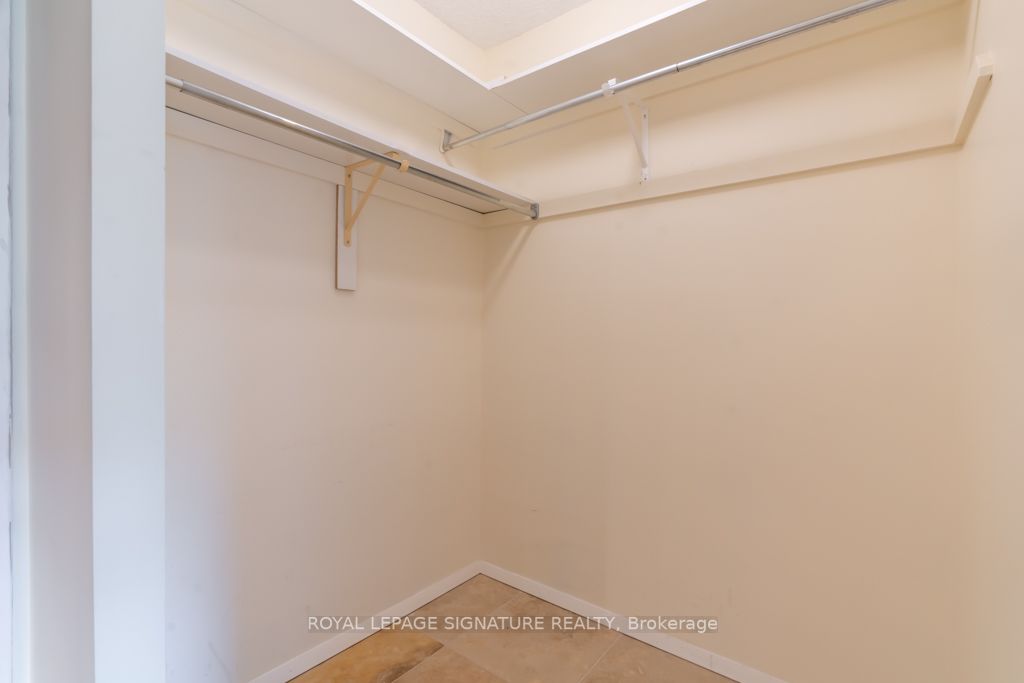 4005 Don Mills Rd, #201