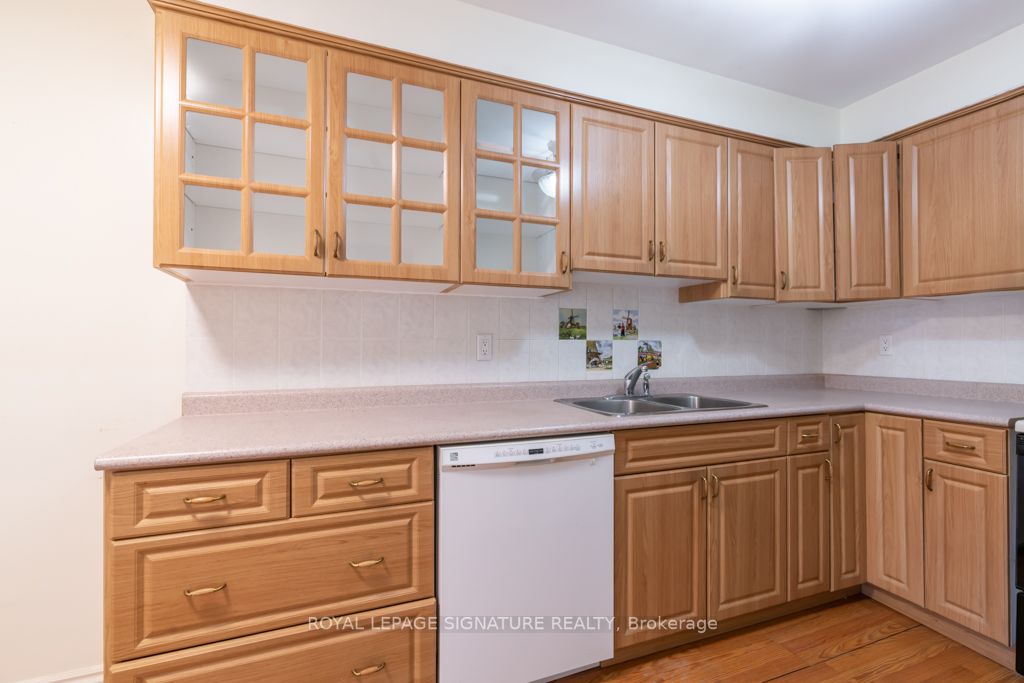 4005 Don Mills Rd, #201