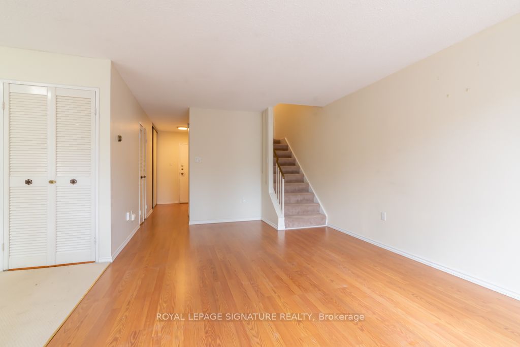 4005 Don Mills Rd, #201
