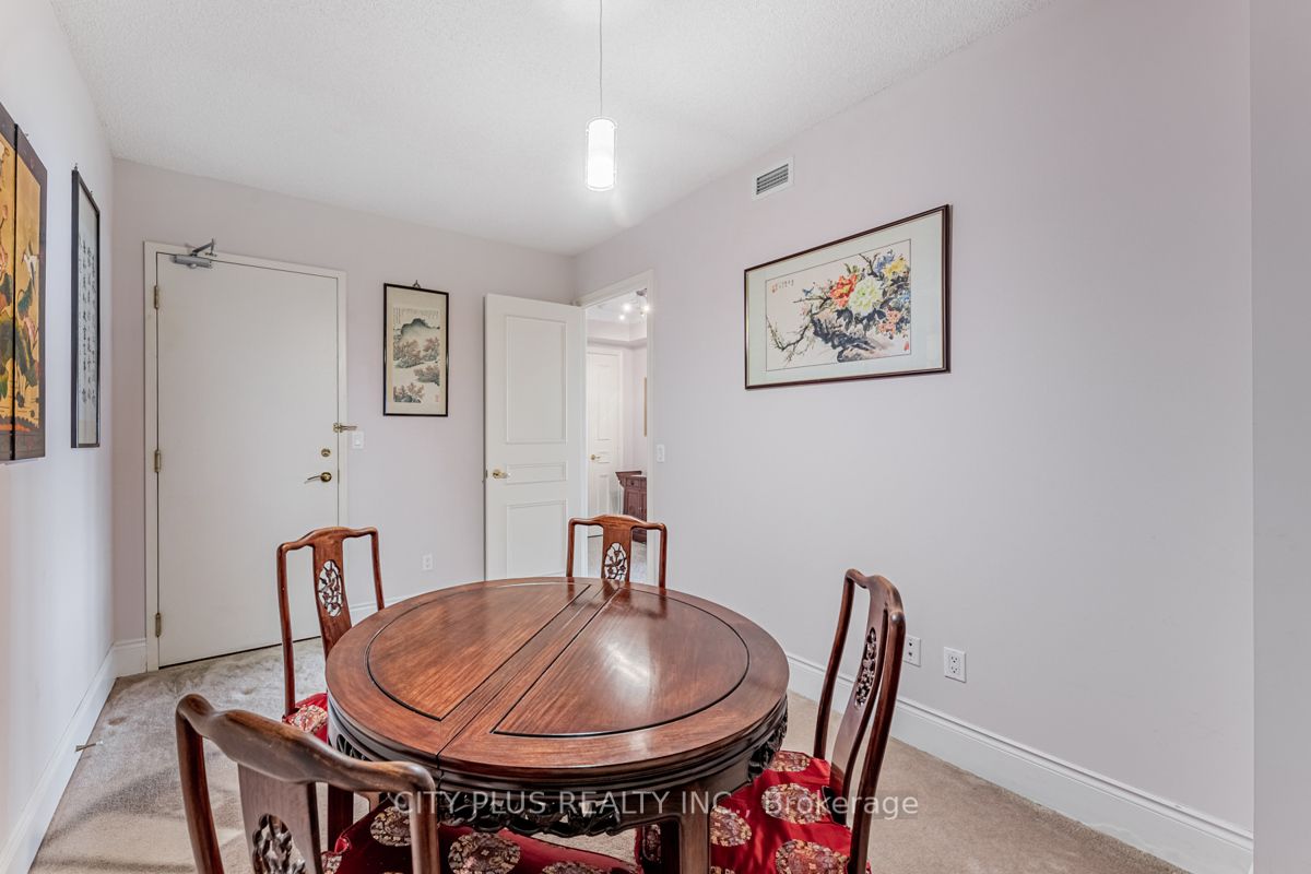 89 Skymark Dr, #3010