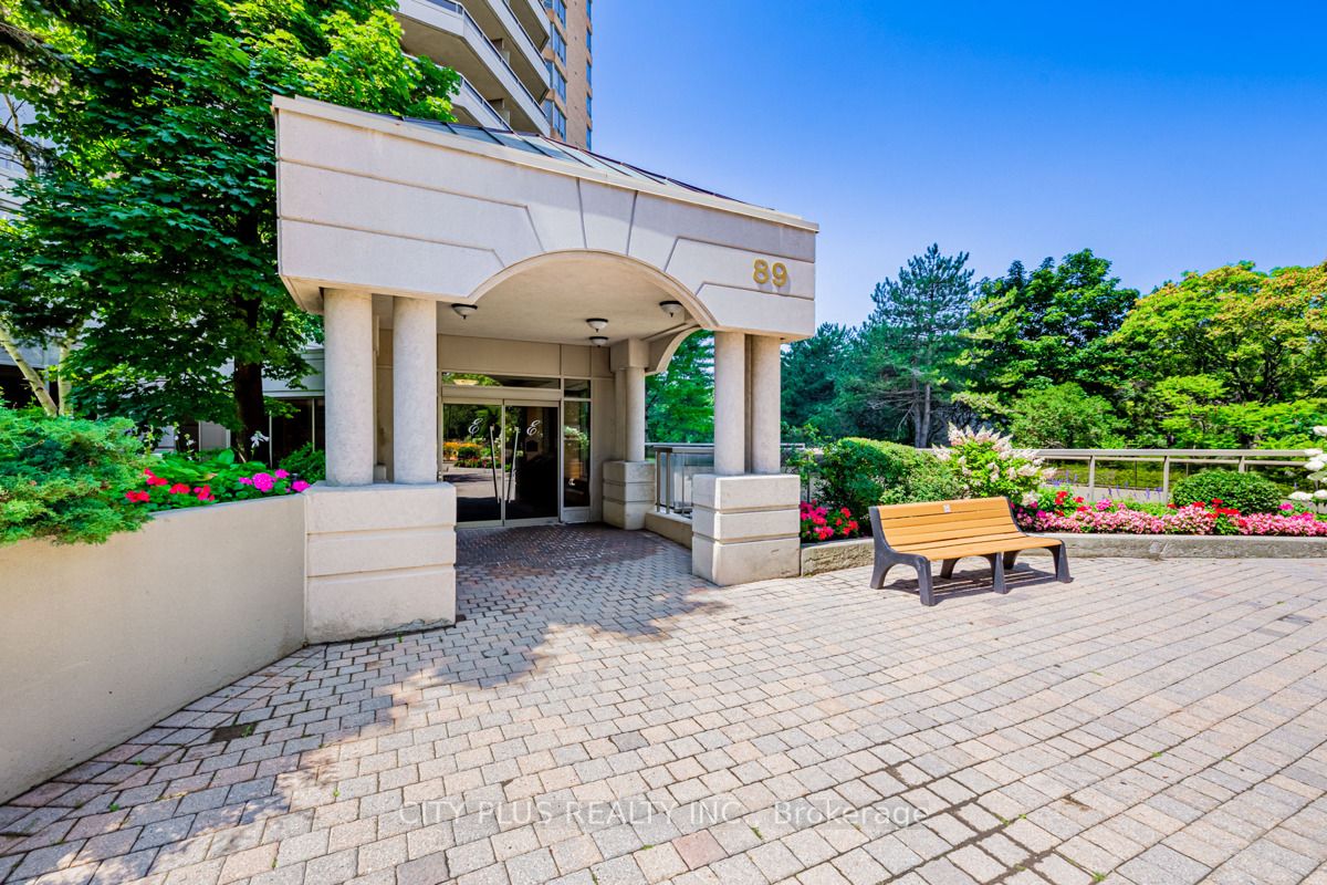 89 Skymark Dr, #3010
