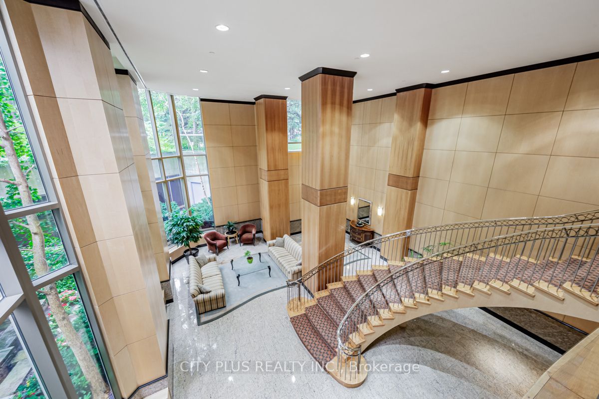 89 Skymark Dr, #3010