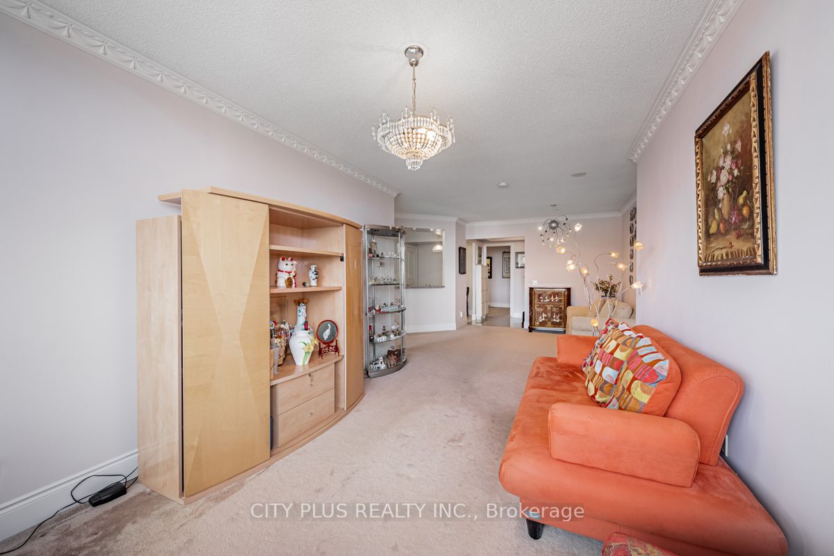 89 Skymark Dr, #3010