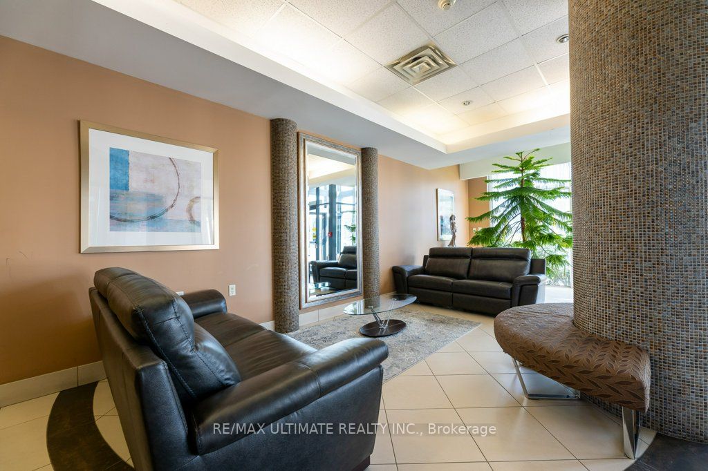 872 Sheppard Ave W, #703