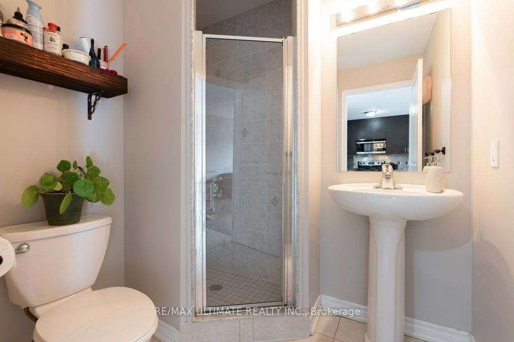 872 Sheppard Ave W, #703