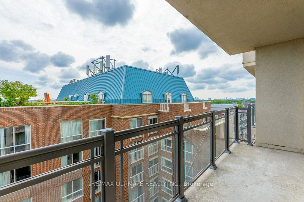 872 Sheppard Ave W, #703