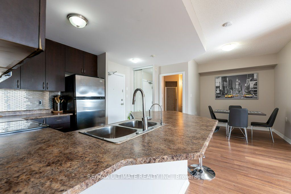 872 Sheppard Ave W, #703