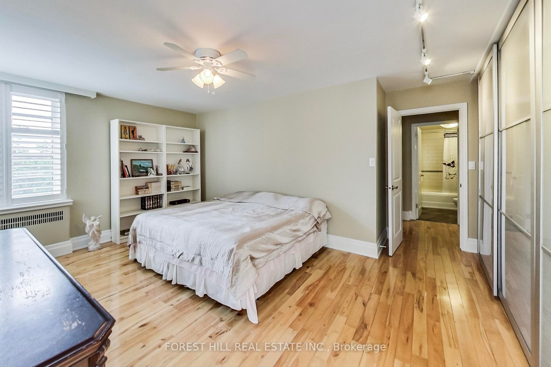 707 Eglinton Ave W, #512