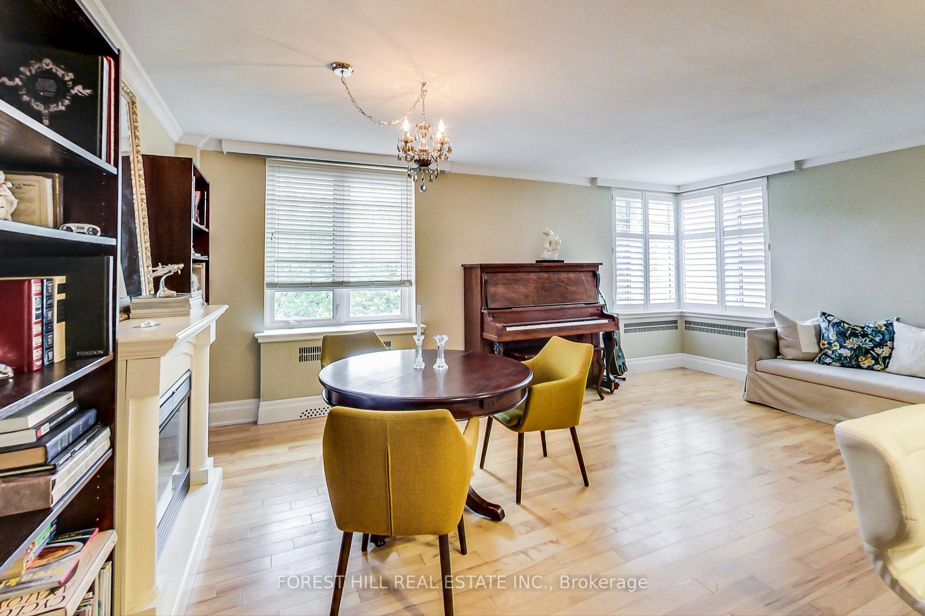 707 Eglinton Ave W, #512