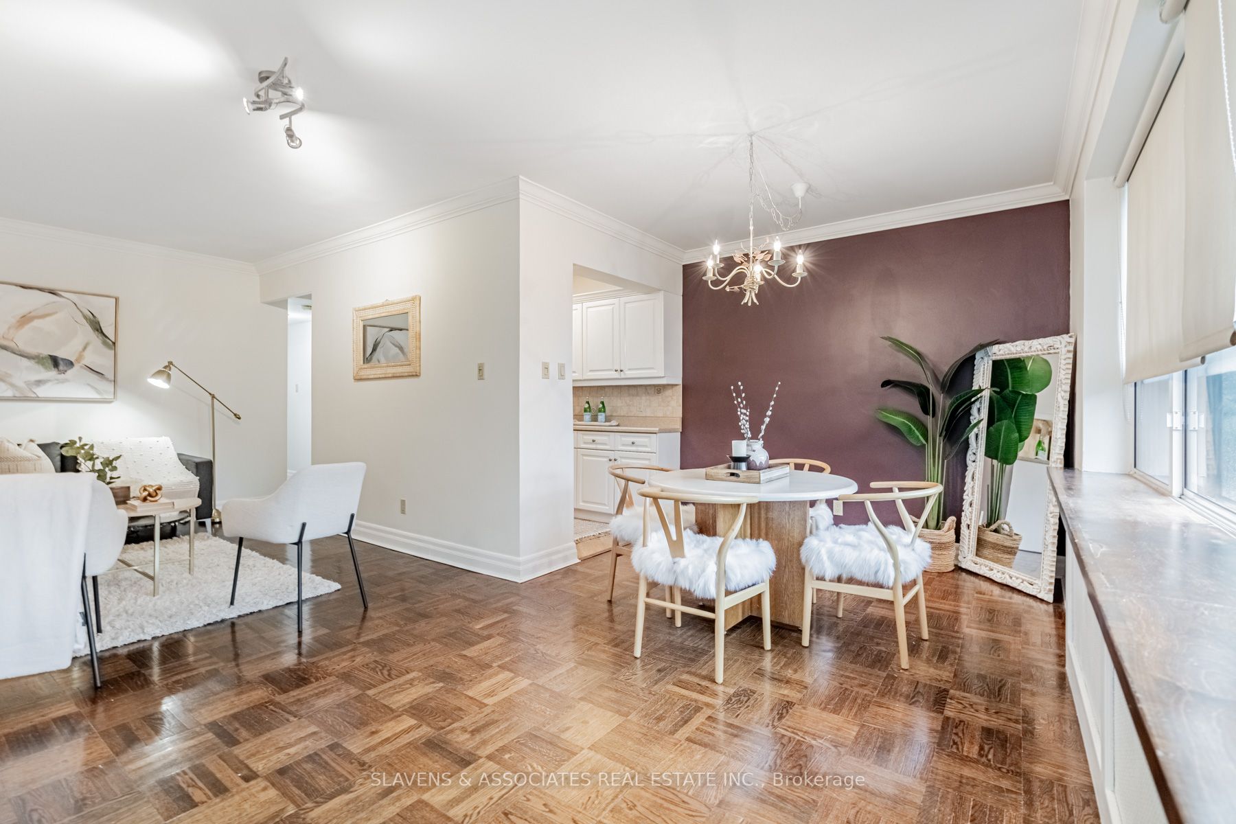 2 Ridelle Ave, #506