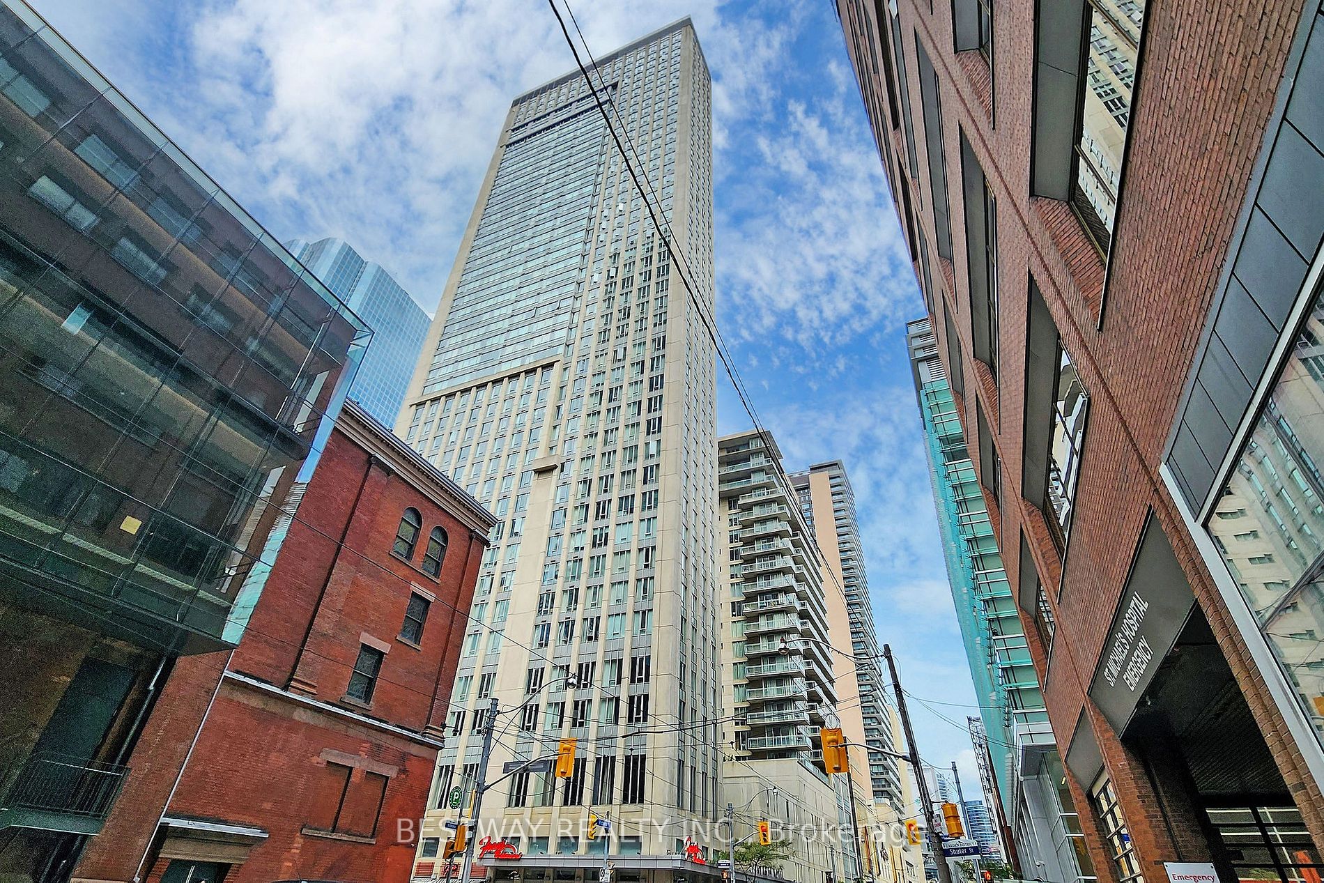 200 Victoria St, #1008