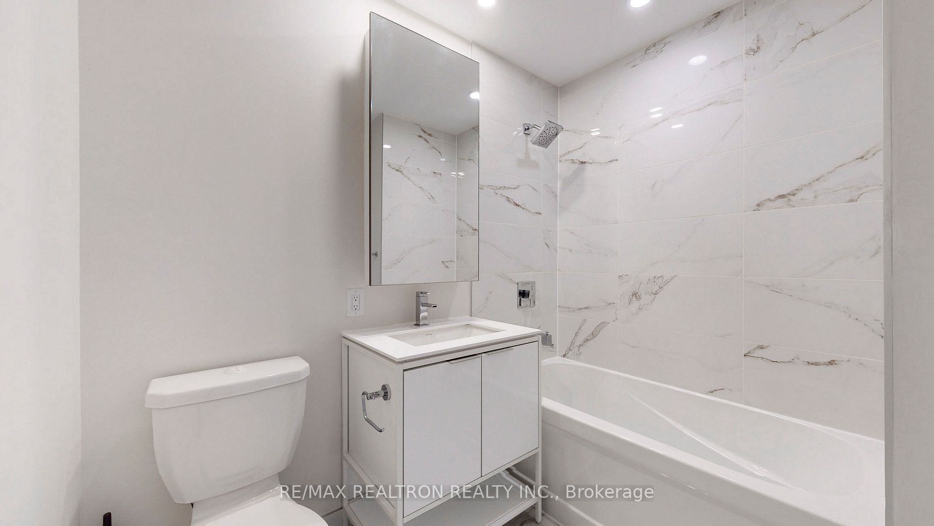 77 Shuter St, #2506