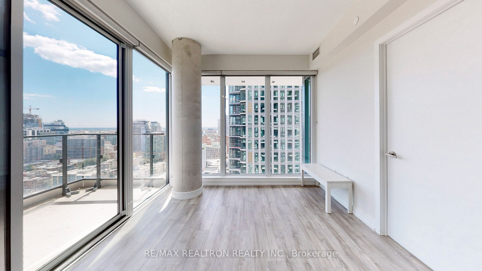 77 Shuter St, #2506