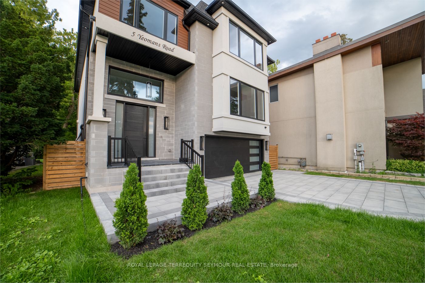 5 Yeomans Rd