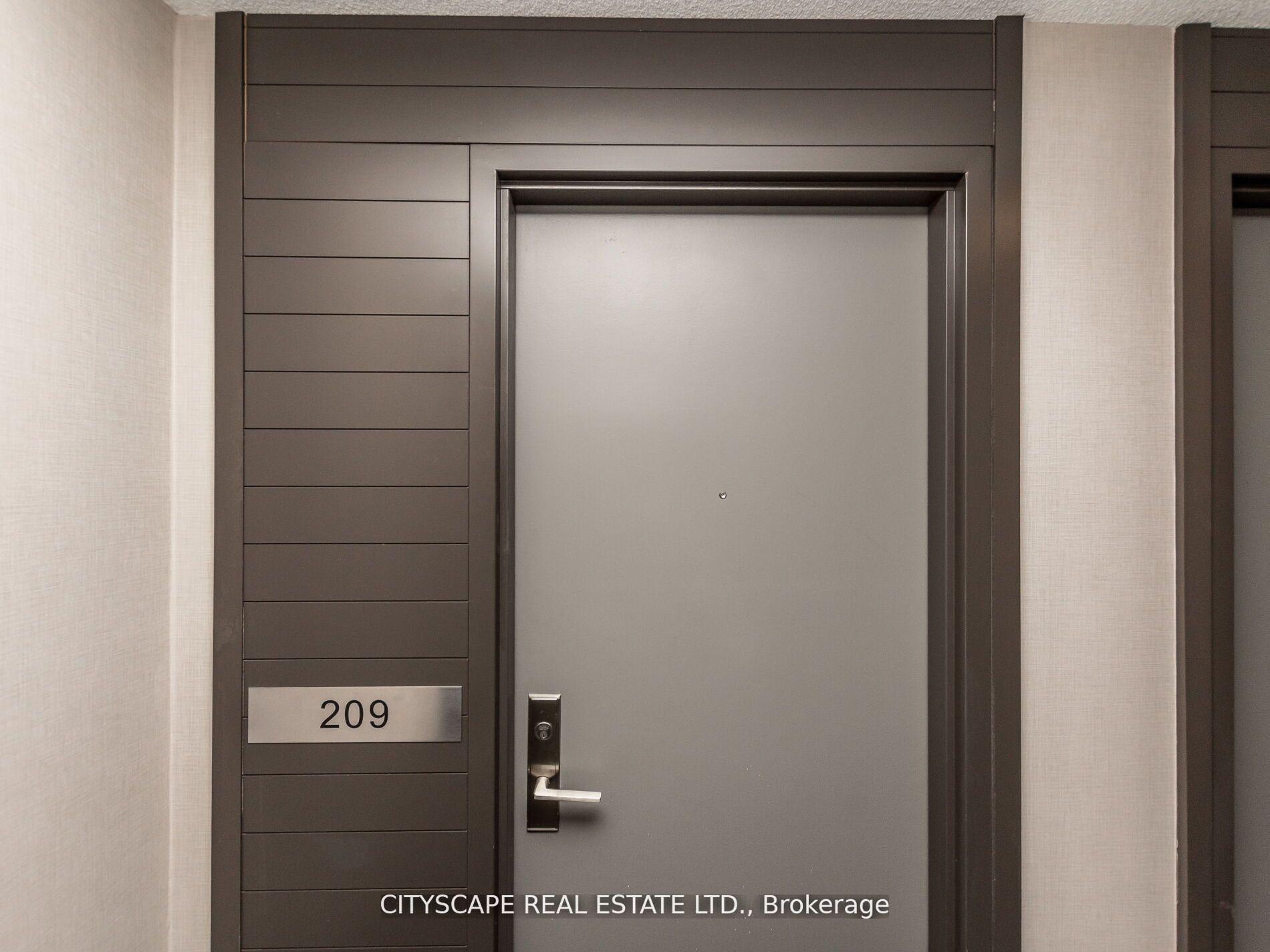 Listing C6744238 - Large Photo # 4